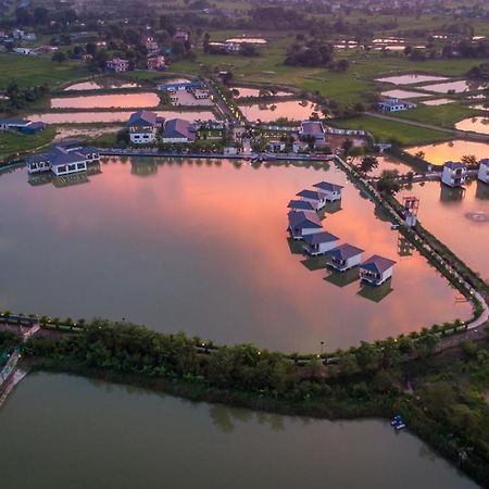 Lumbini Palace Resort Dış mekan fotoğraf