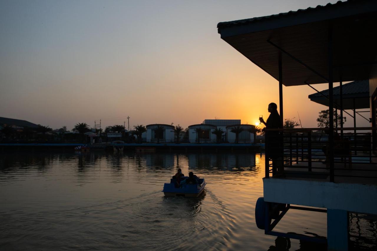 Lumbini Palace Resort Dış mekan fotoğraf